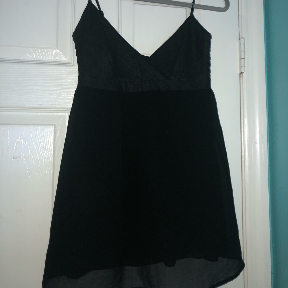 Black overlapping babydoll style tank!